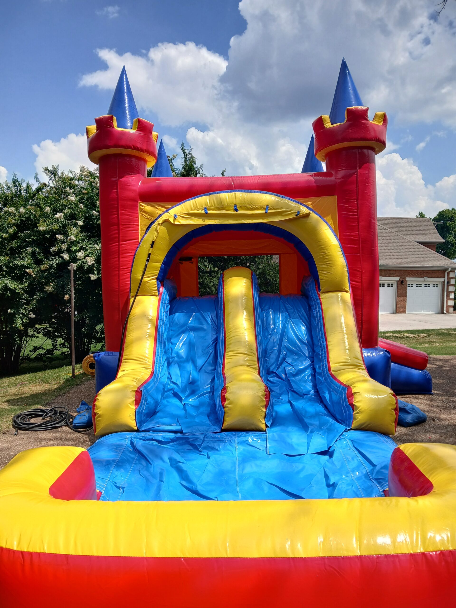 Dual-Lane-Bounce-n-splash-slide